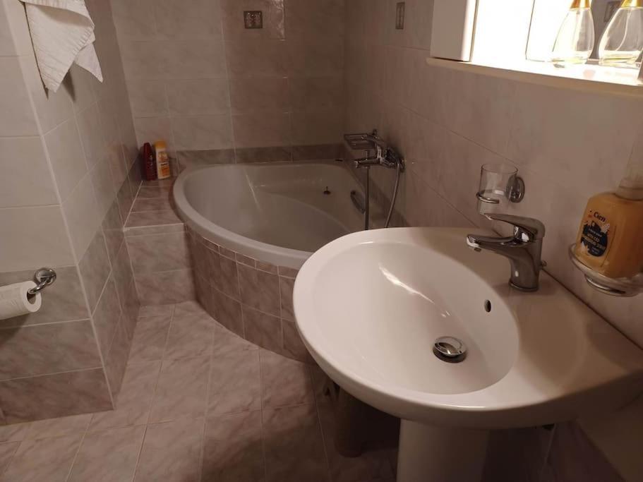 Apartament Rafaelhouse Chania  Zewnętrze zdjęcie